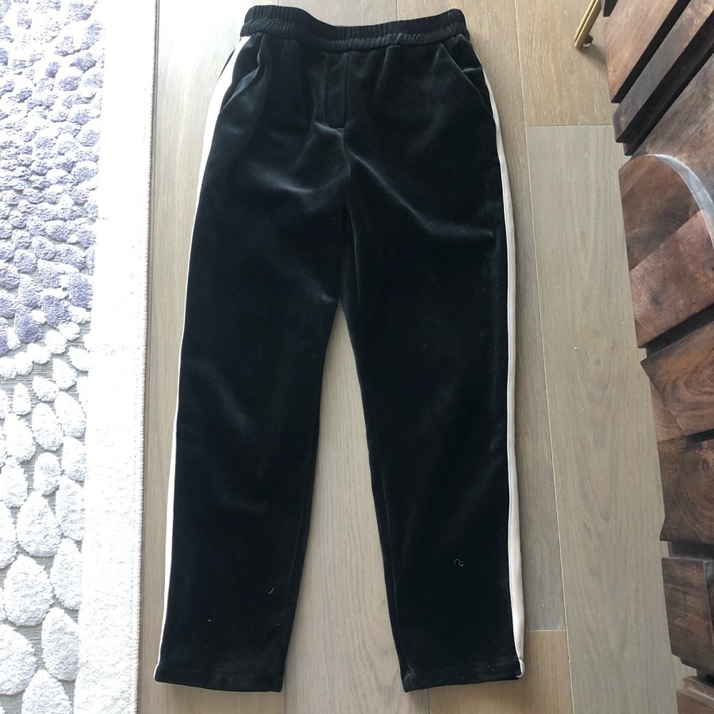 Black velour velvet sweatpants elastic size large classic casual comfort